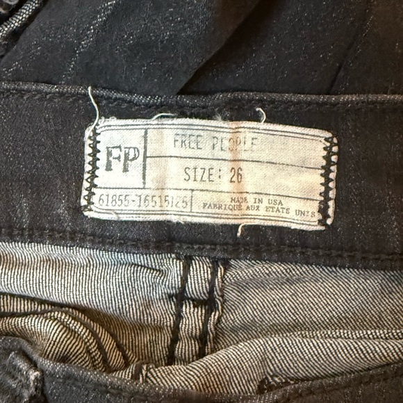 Free People Women’s Black Flare Bell Bottom Denim Jeans Raw Hem Size 26 - Picture 6 of 7